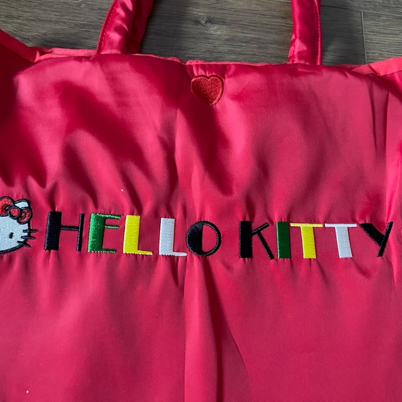 HELLO KITTY-NWOT 3D Character Multi-Material Tote - Picture 6 of 16